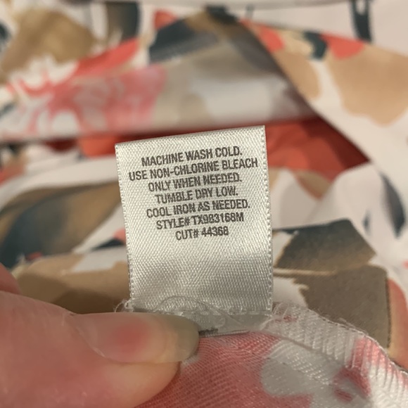 EUC Dressbarn Floral Dress size 14 or 16 - Picture 6 of 8